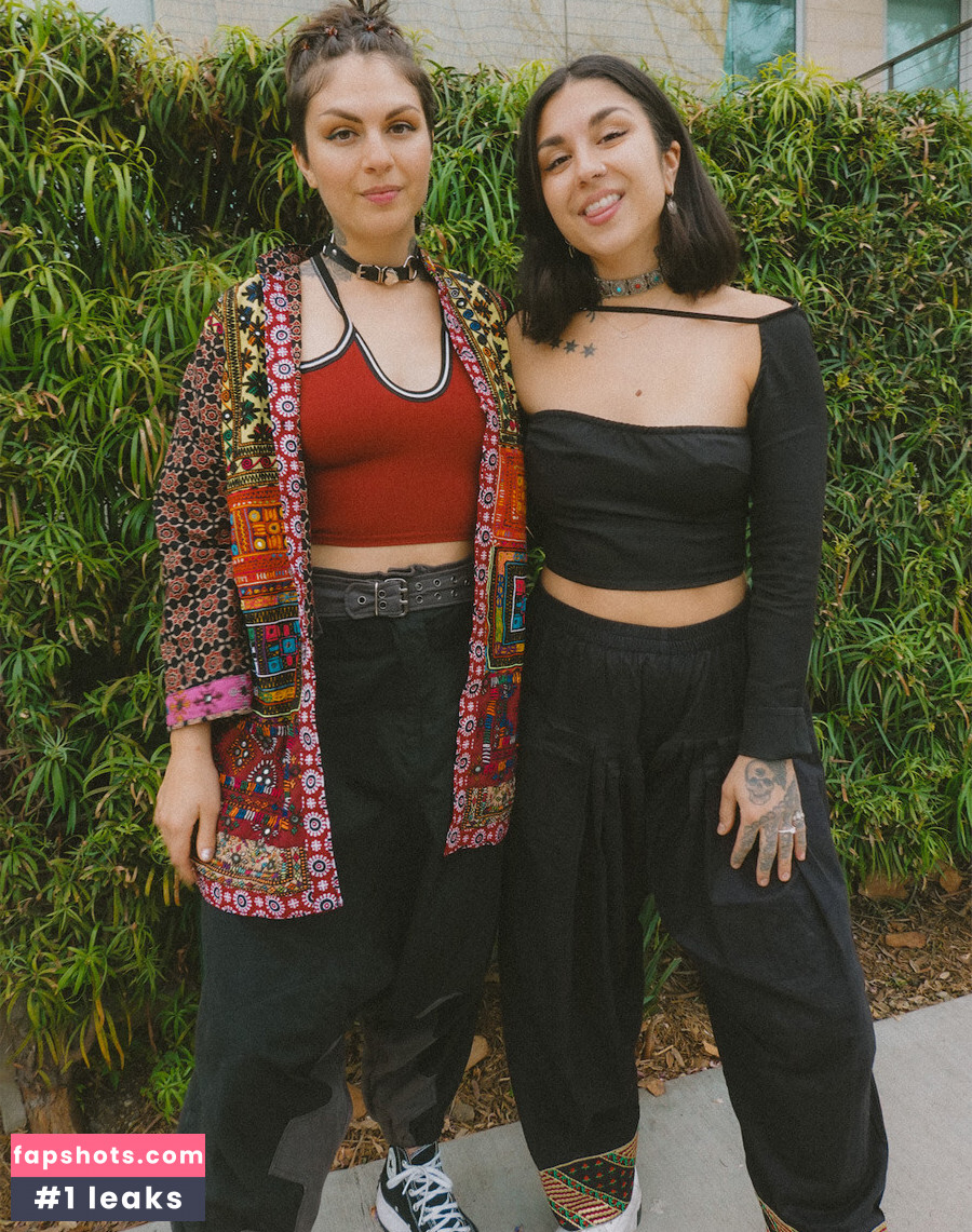 Krewella gallery photo #69