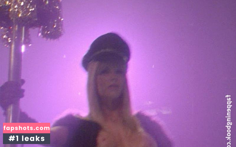 Kris Ancira gallery photo #4