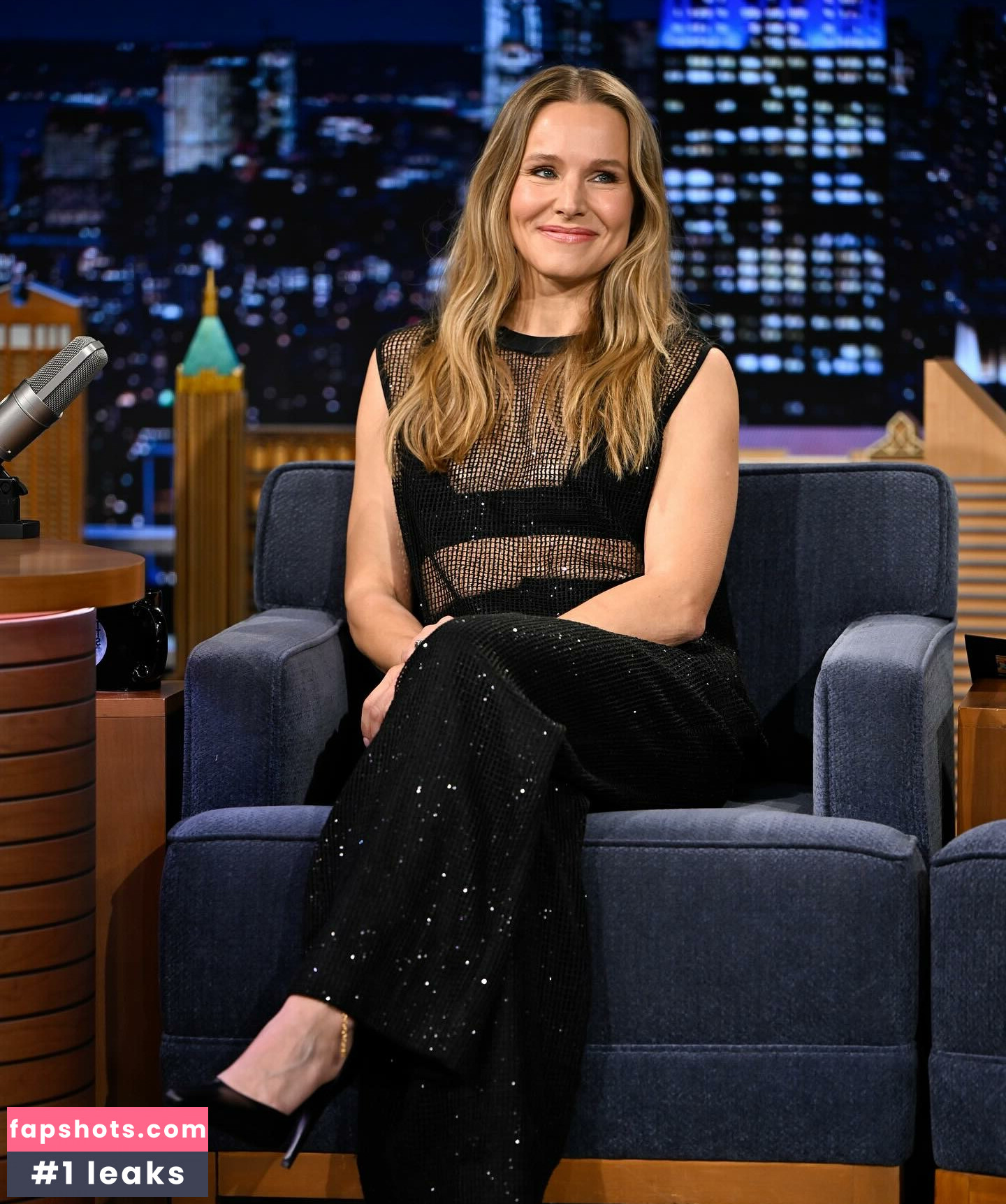 Kristen Bell gallery photo #11