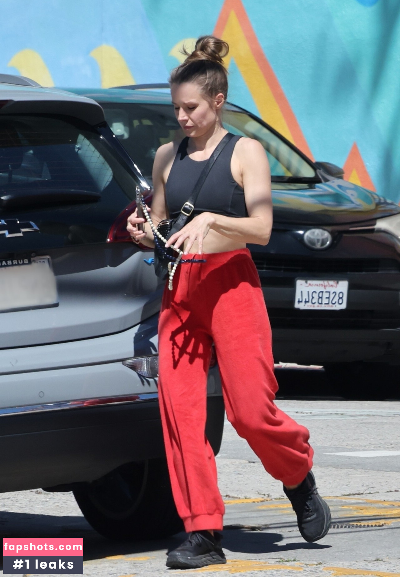 Kristen Bell gallery photo #131