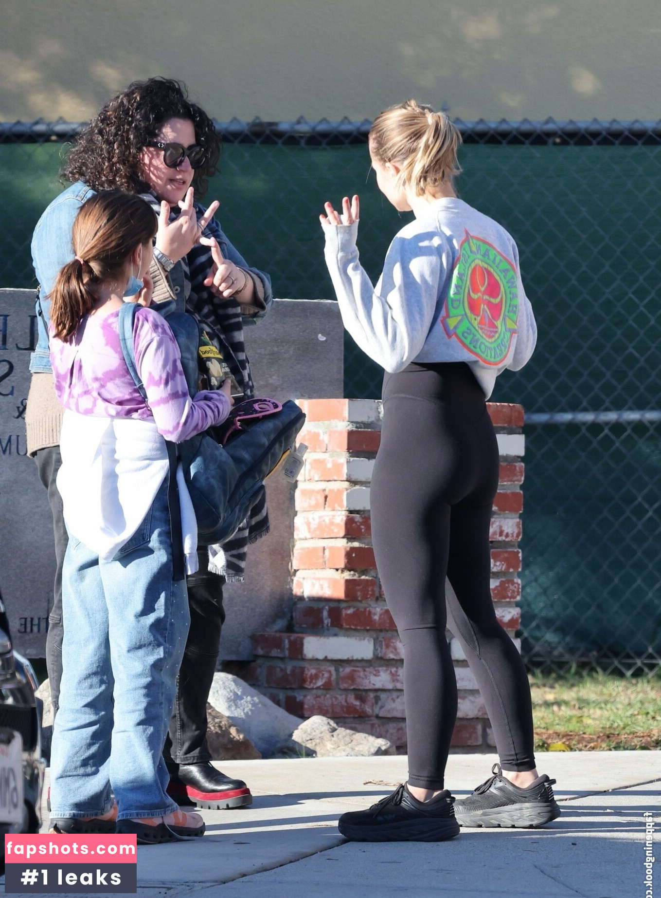 Kristen Bell gallery photo #186