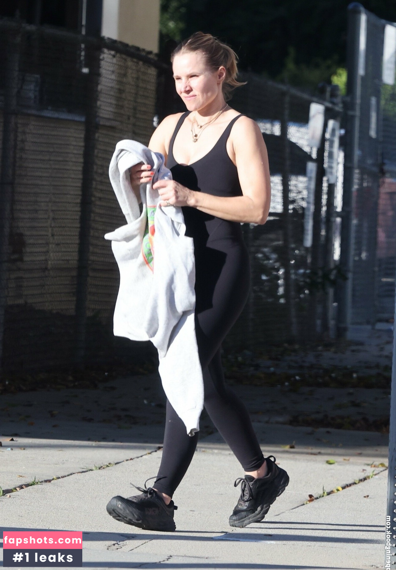 Kristen Bell gallery photo #215