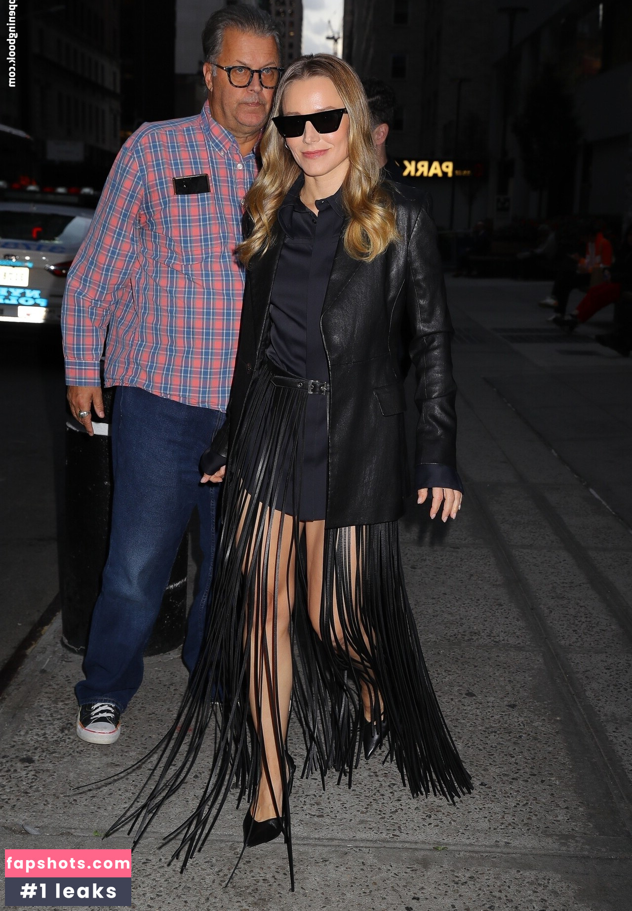 Kristen Bell gallery photo #58