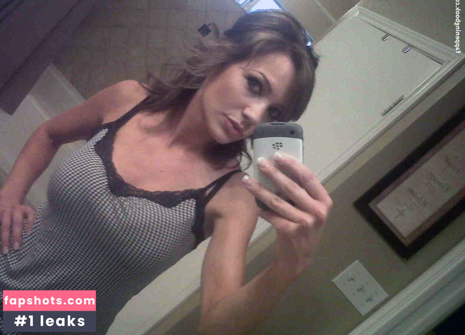 Kristen Bredehoeft gallery photo #2