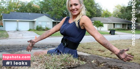 Kristen Bredehoeft nude babe gallery