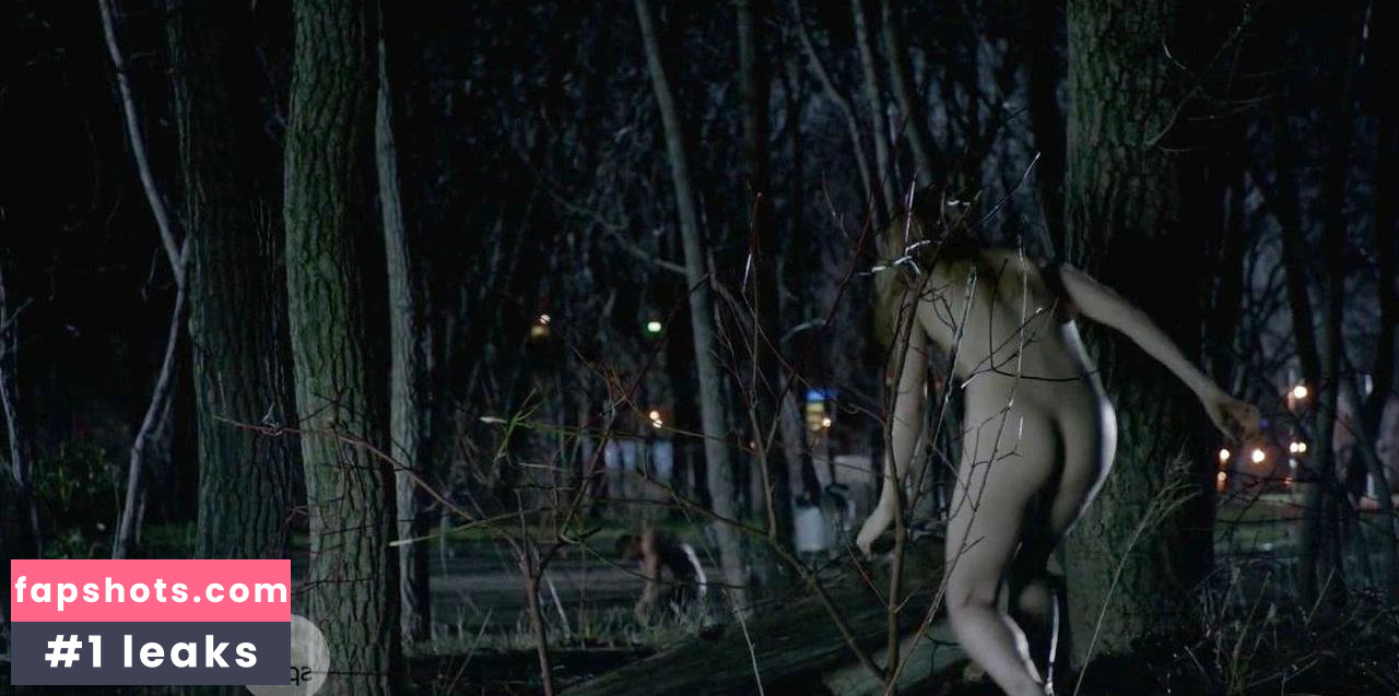 Kristen Pizycki gallery photo #10