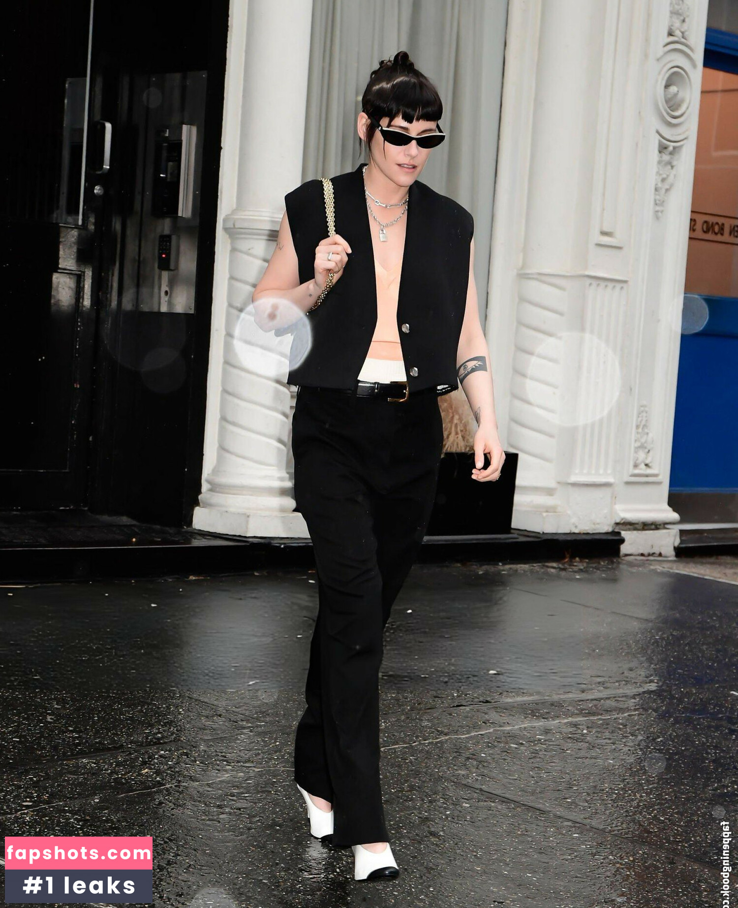 Kristen Stewart gallery photo #11