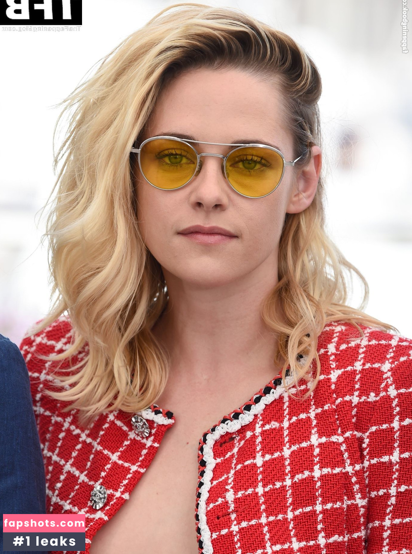 Kristen Stewart Nude Leaks OnlyFans Photos #1023 - LeakJerk