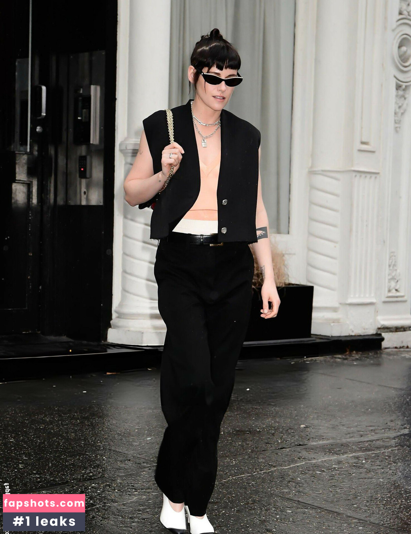 Kristen Stewart gallery photo #12