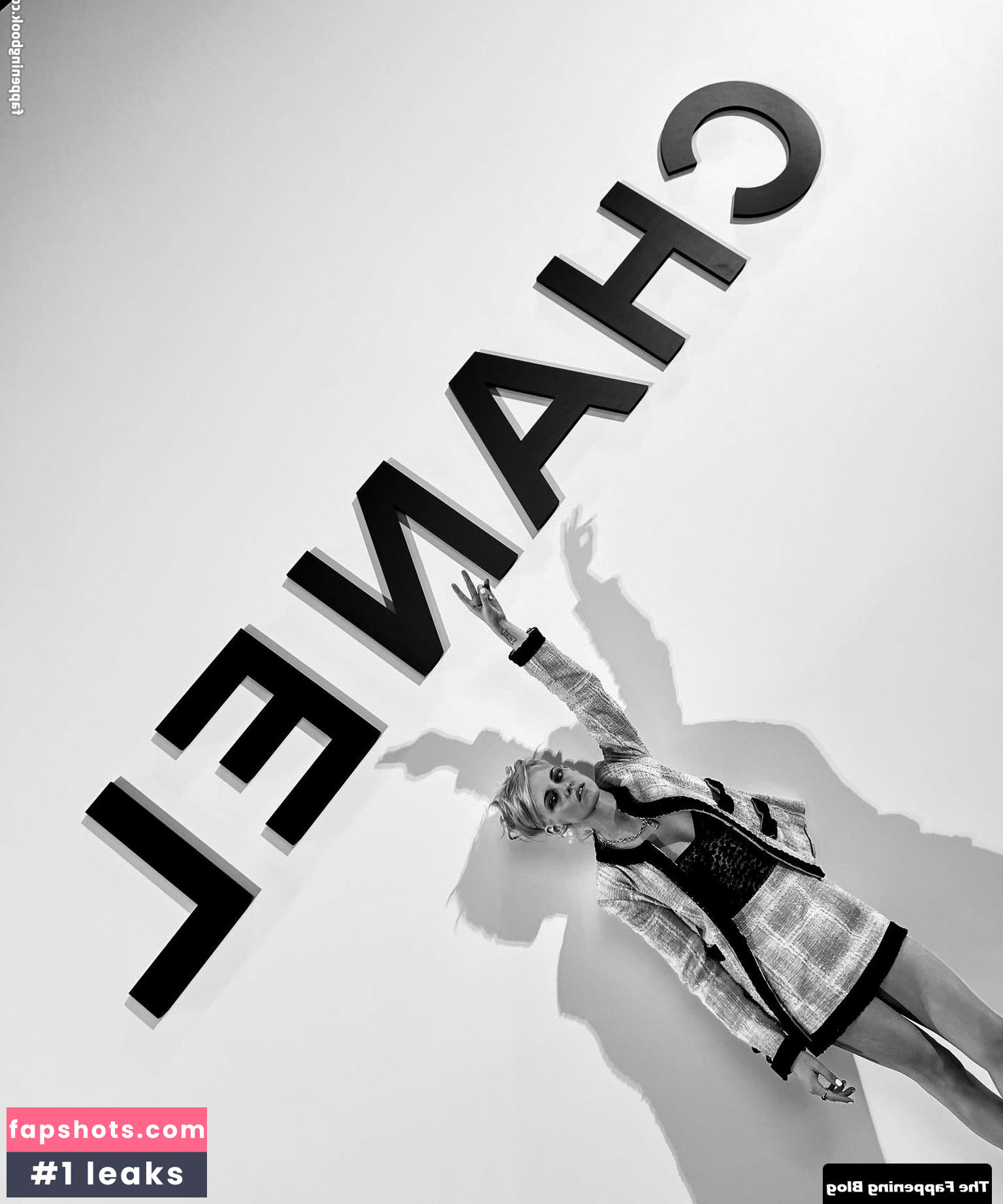 Kristen Stewart gallery photo #1392