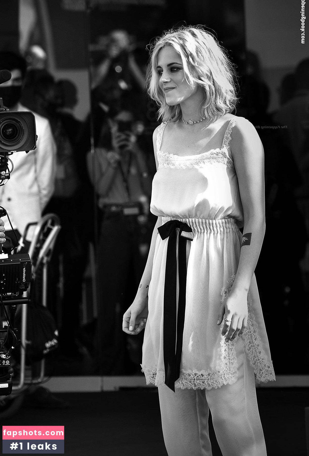 Kristen Stewart gallery photo #1432