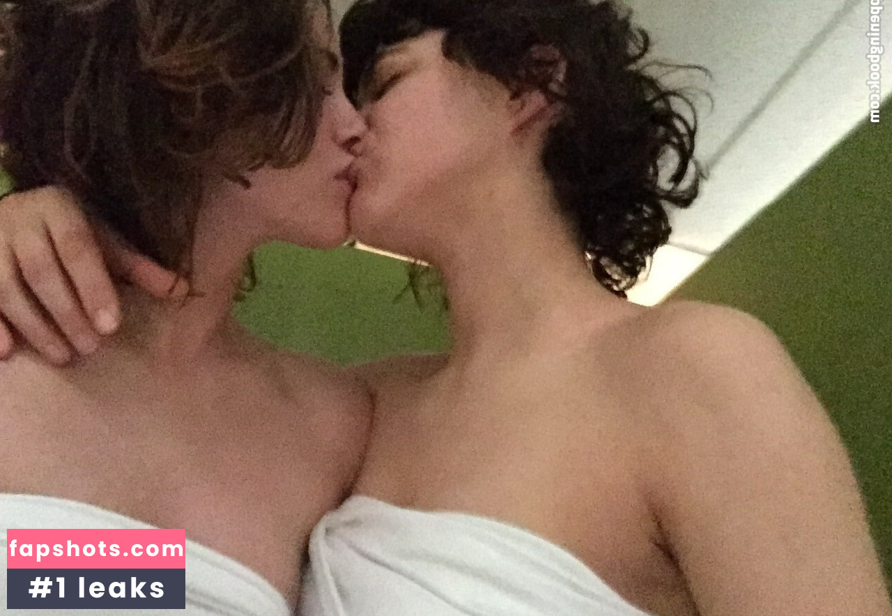 Kristen Stewart gallery photo #1574