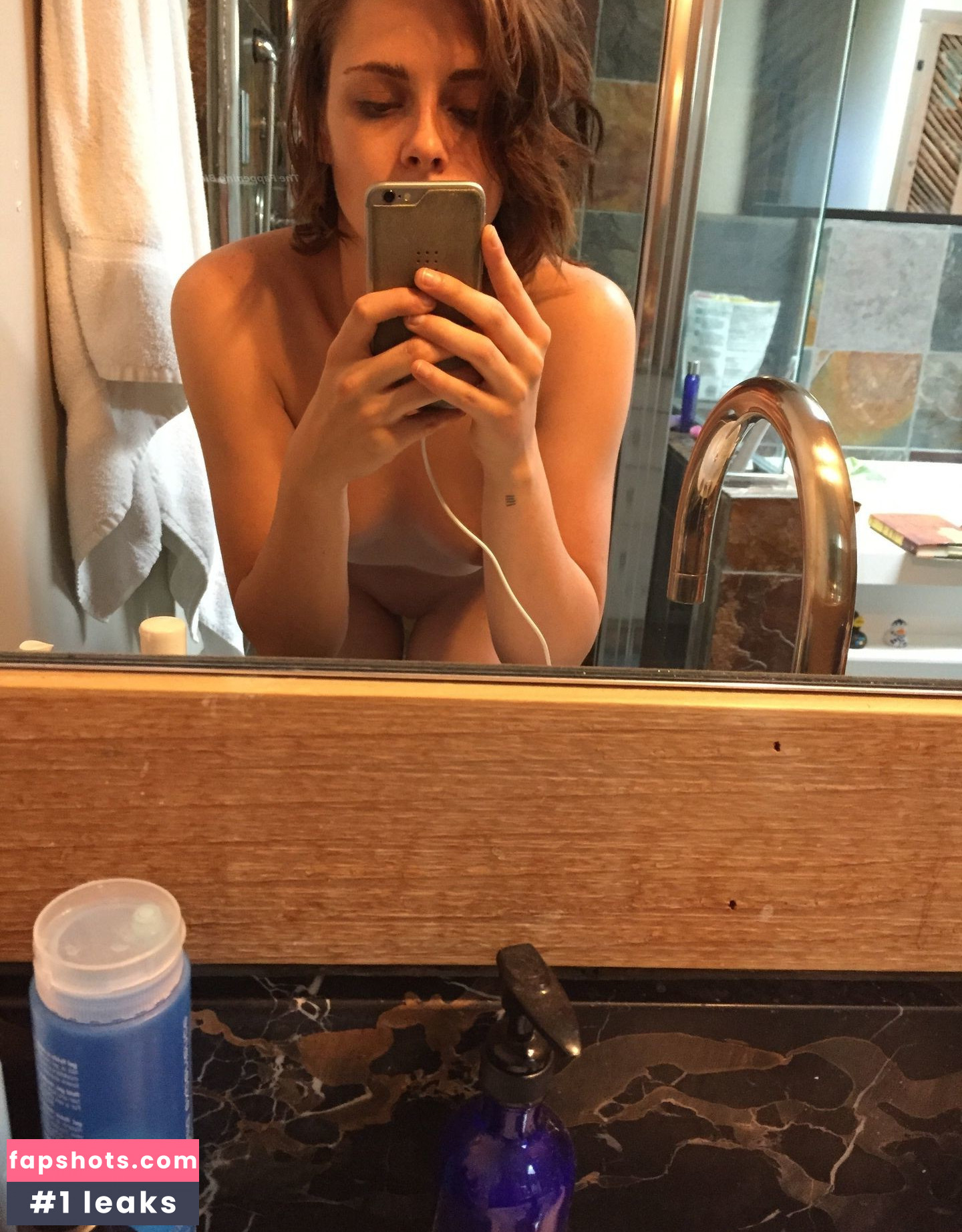 Kristen Stewart gallery photo #1848