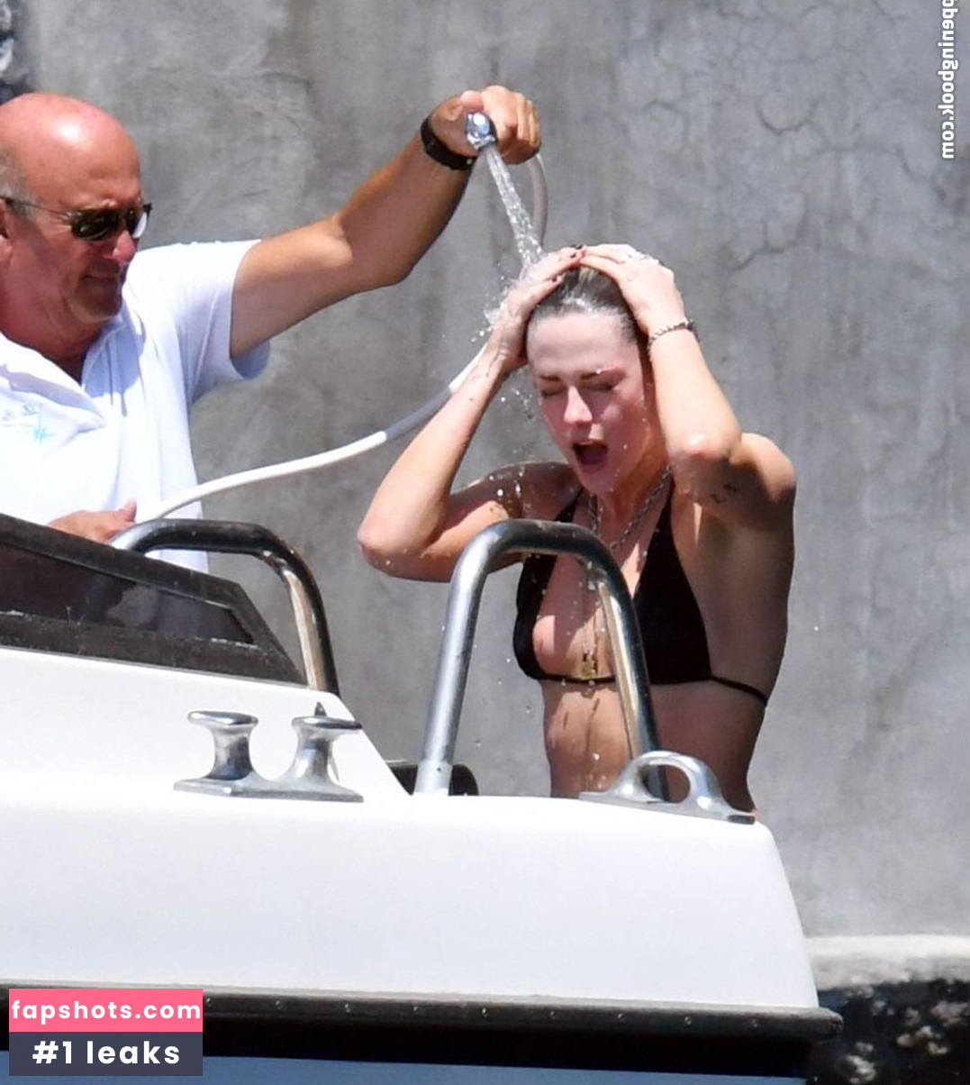 Kristen Stewart gallery photo #1857