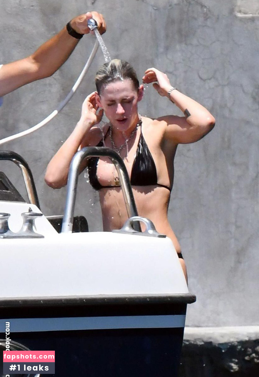 Kristen Stewart gallery photo #1858