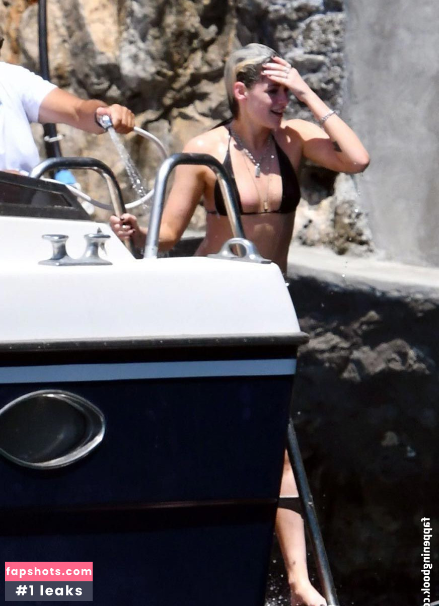 Kristen Stewart gallery photo #1859