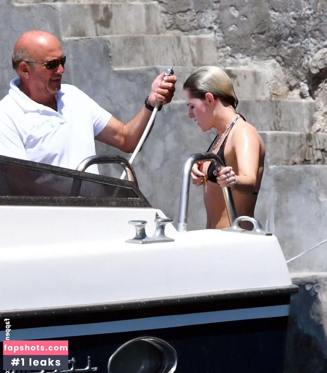 Kristen Stewart gallery photo #1861