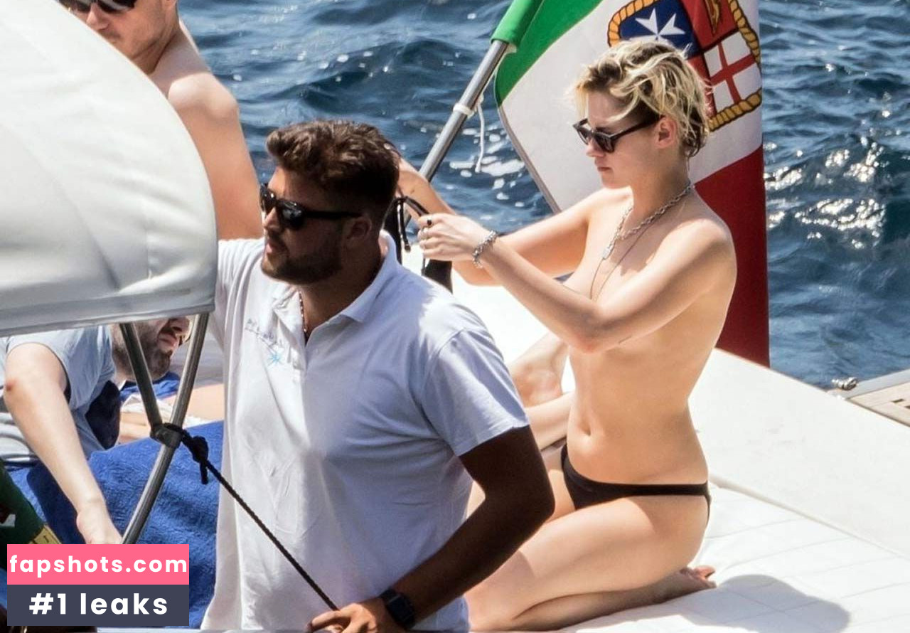 Kristen Stewart gallery photo #1872