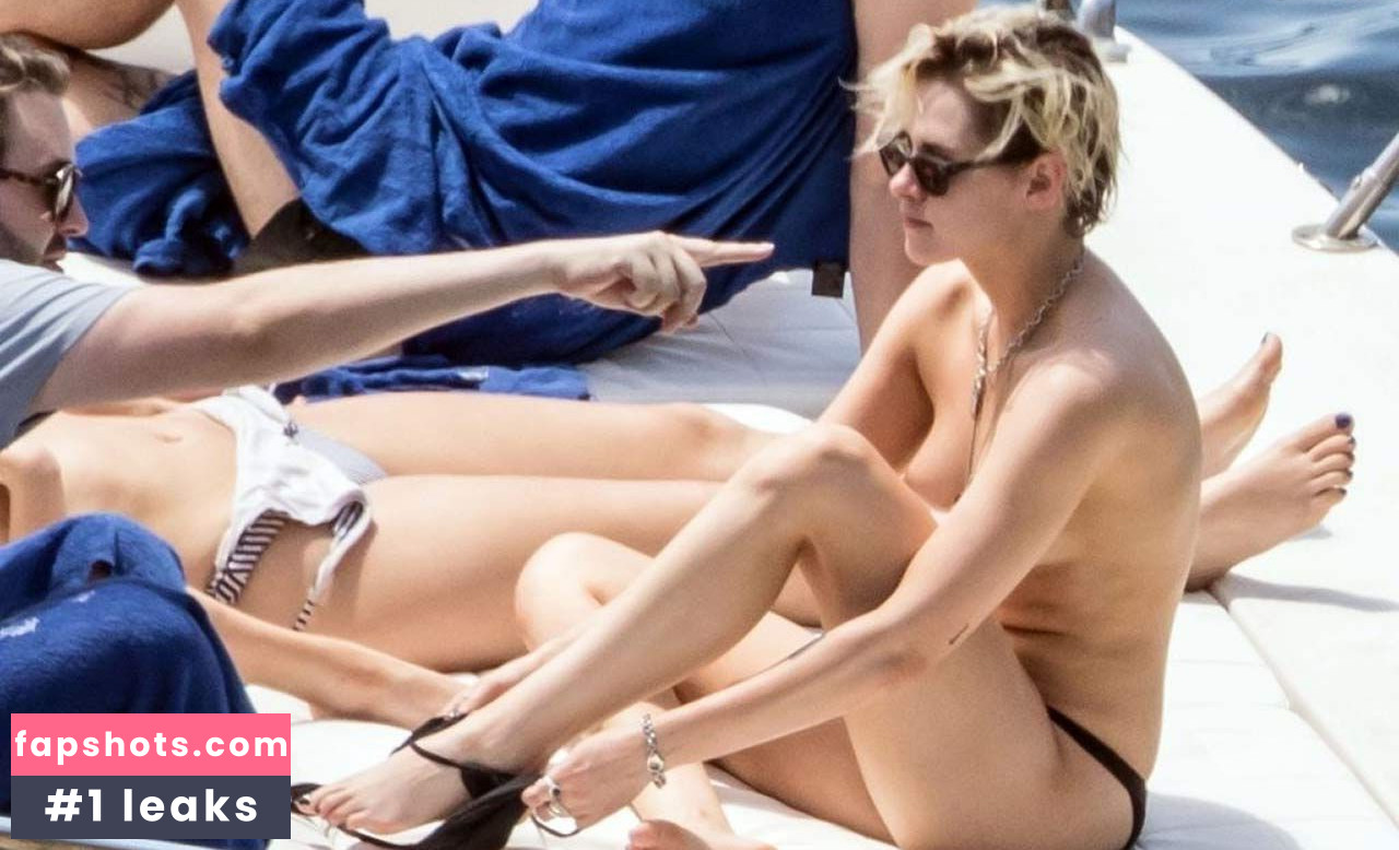 Kristen Stewart gallery photo #1876