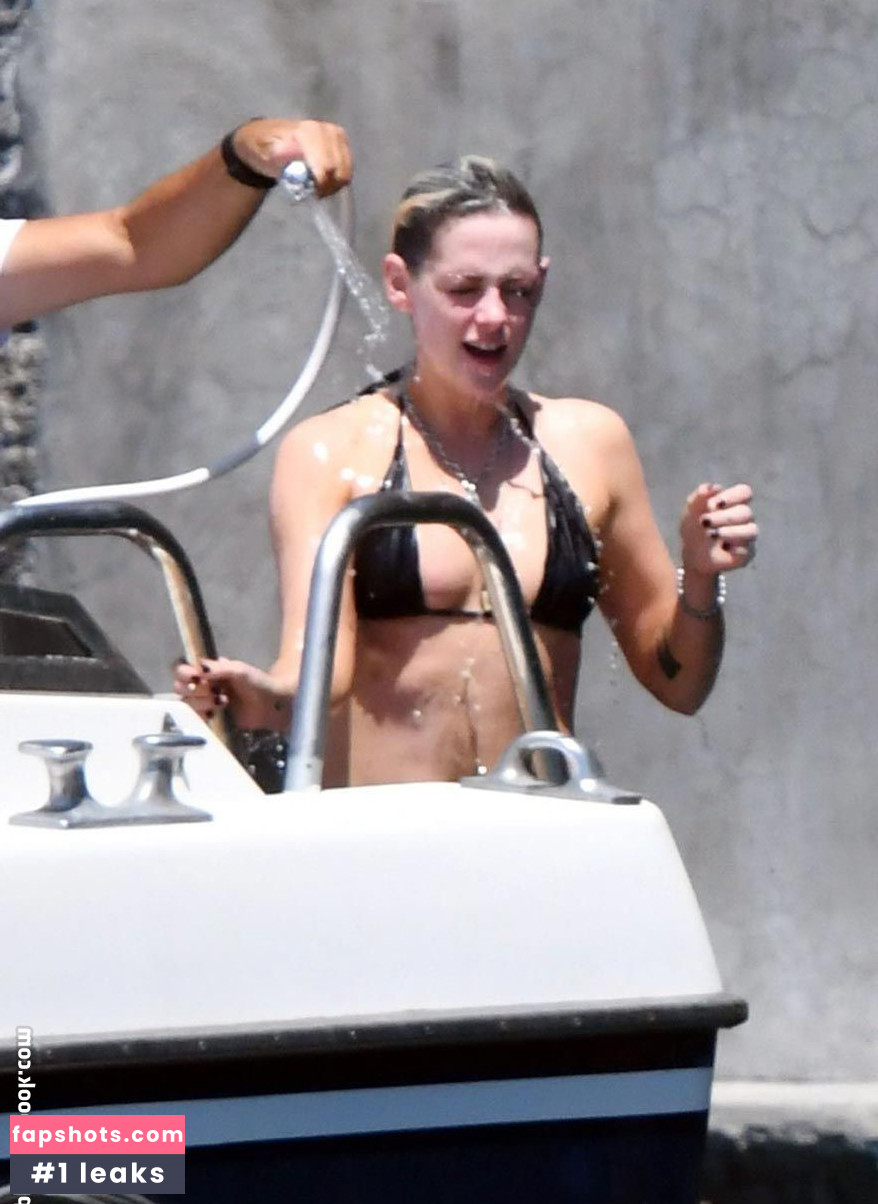 Kristen Stewart gallery photo #1881