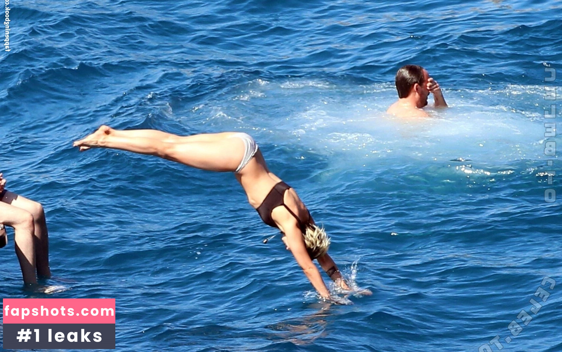 Kristen Stewart gallery photo #20