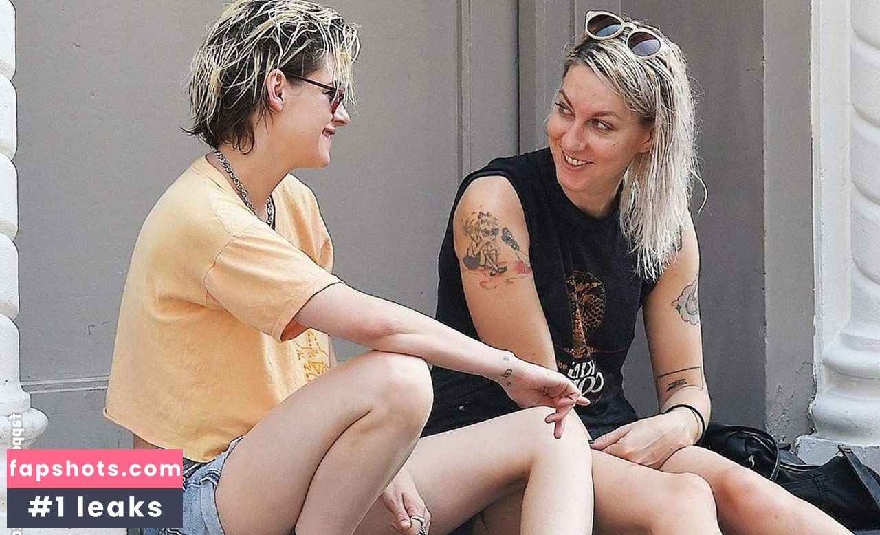 Kristen Stewart gallery photo #1942