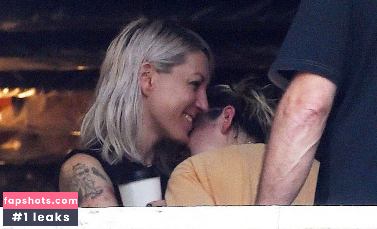 Kristen Stewart gallery photo #1950