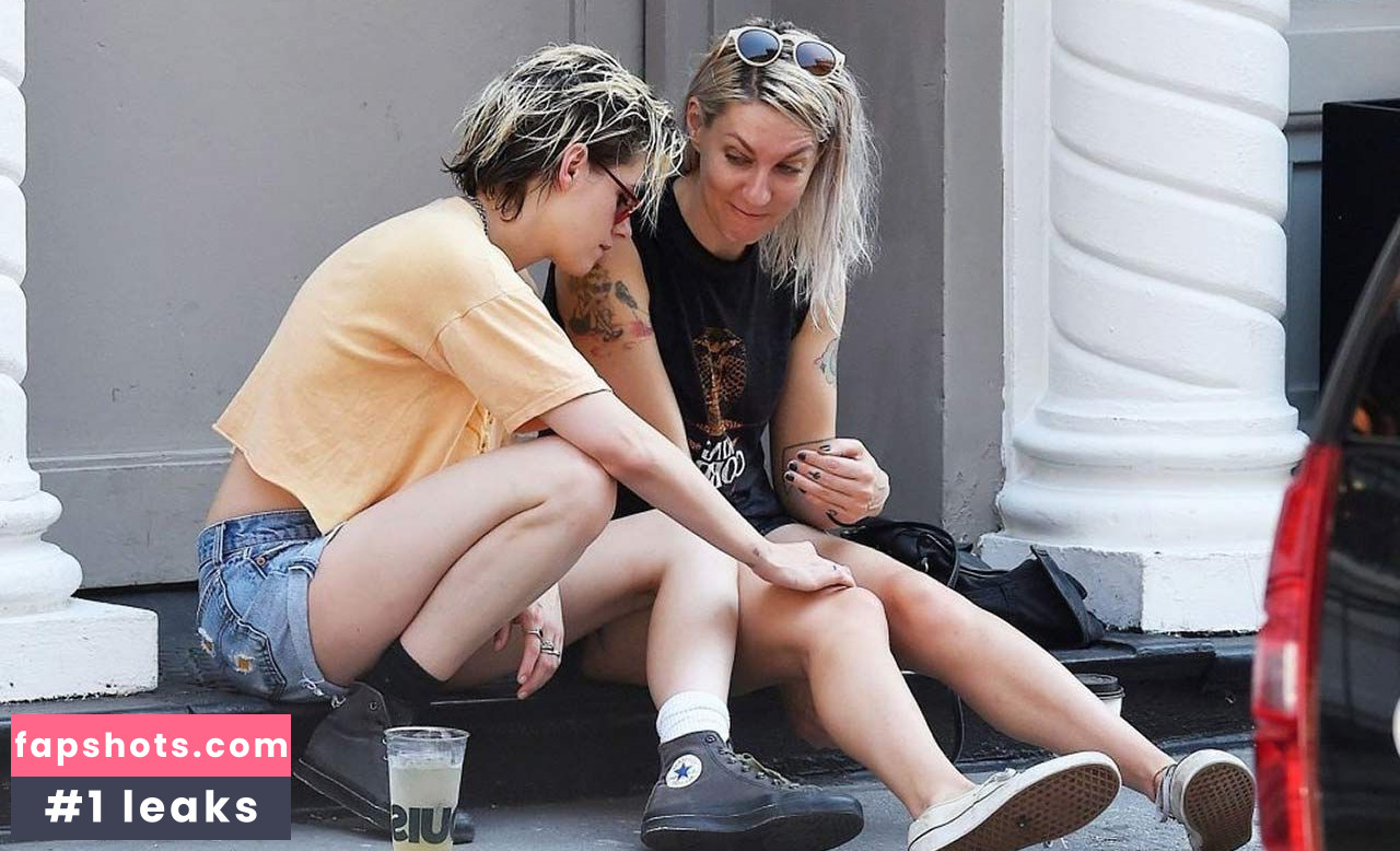 Kristen Stewart gallery photo #1959