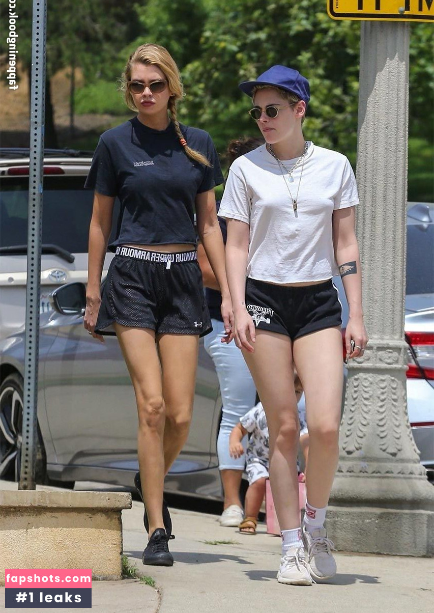 Kristen Stewart gallery photo #1974