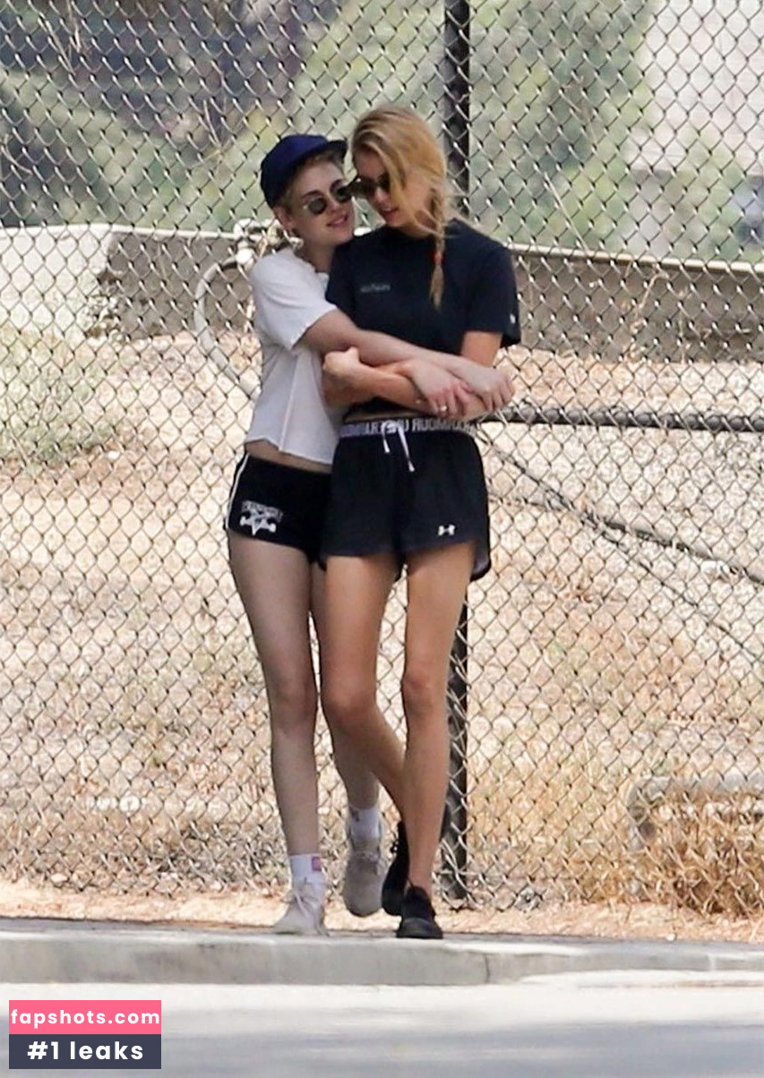 Kristen Stewart gallery photo #1984