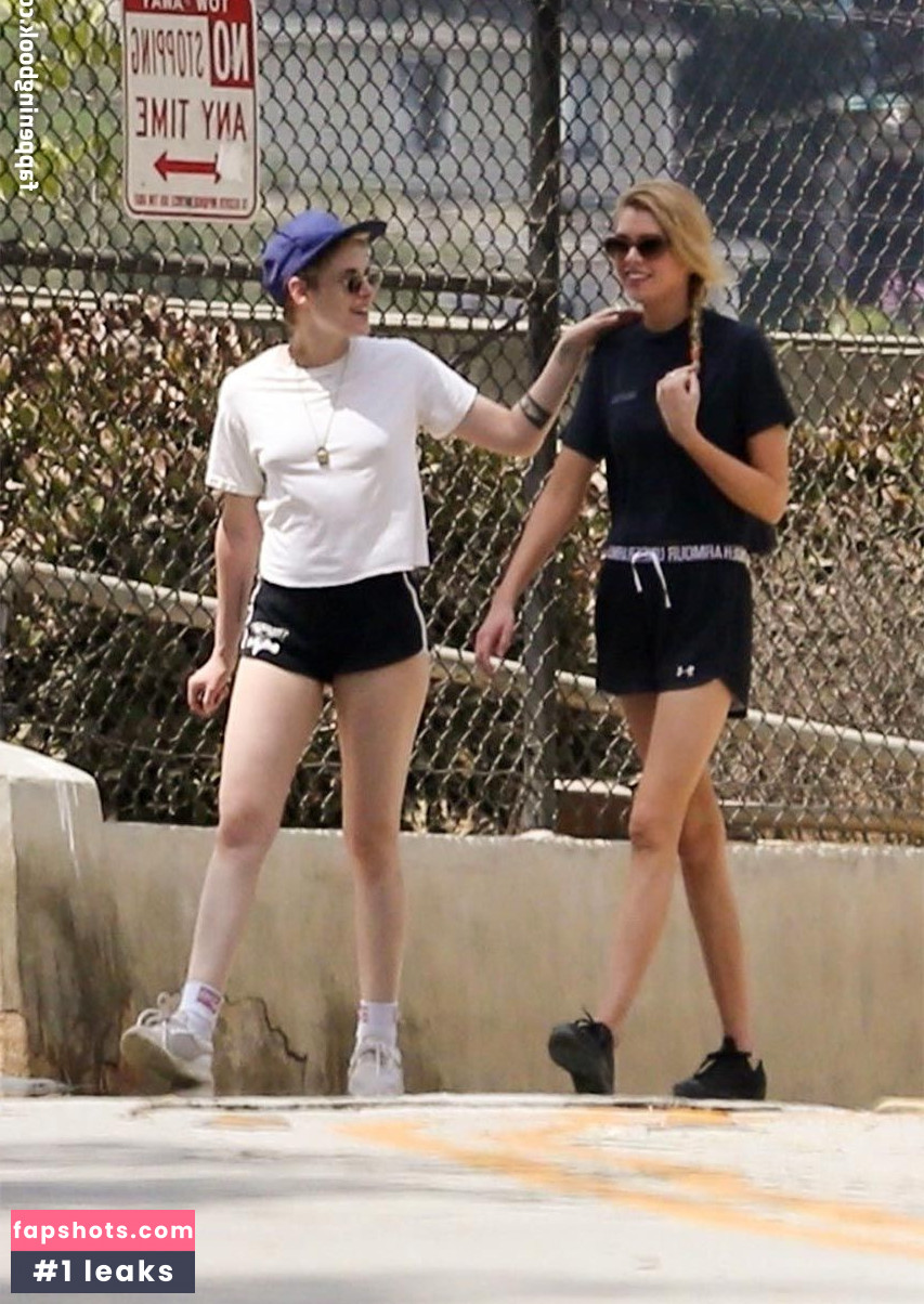 Kristen Stewart gallery photo #1987