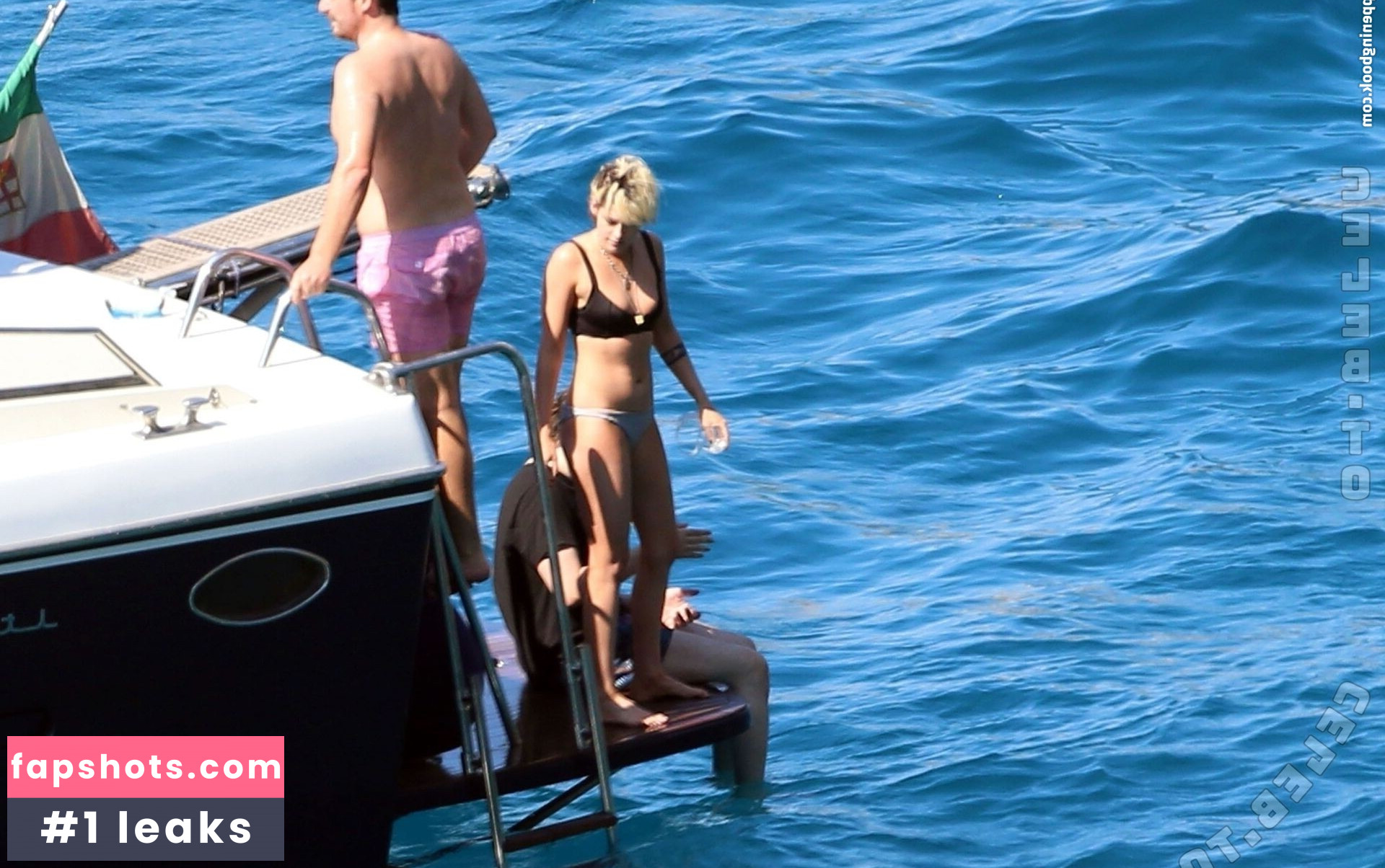 Kristen Stewart gallery photo #21