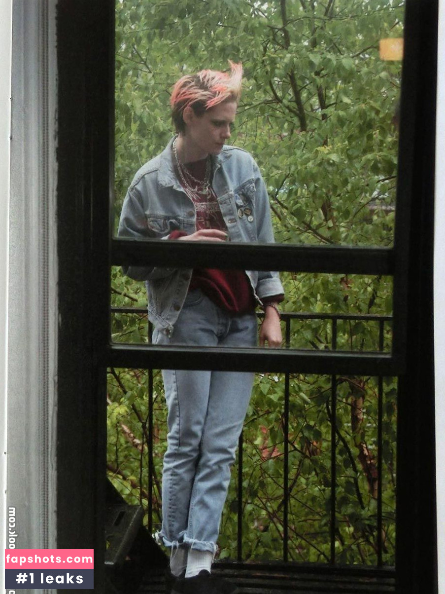 Kristen Stewart gallery photo #2055