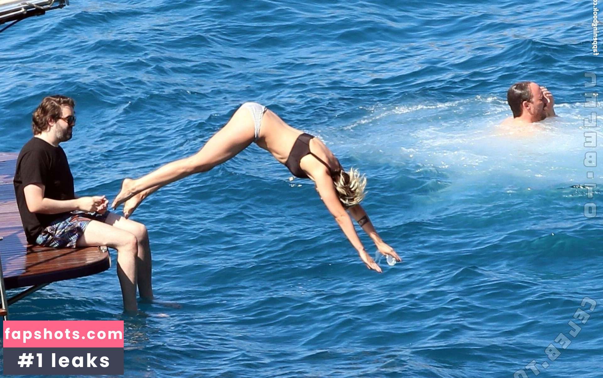 Kristen Stewart gallery photo #22