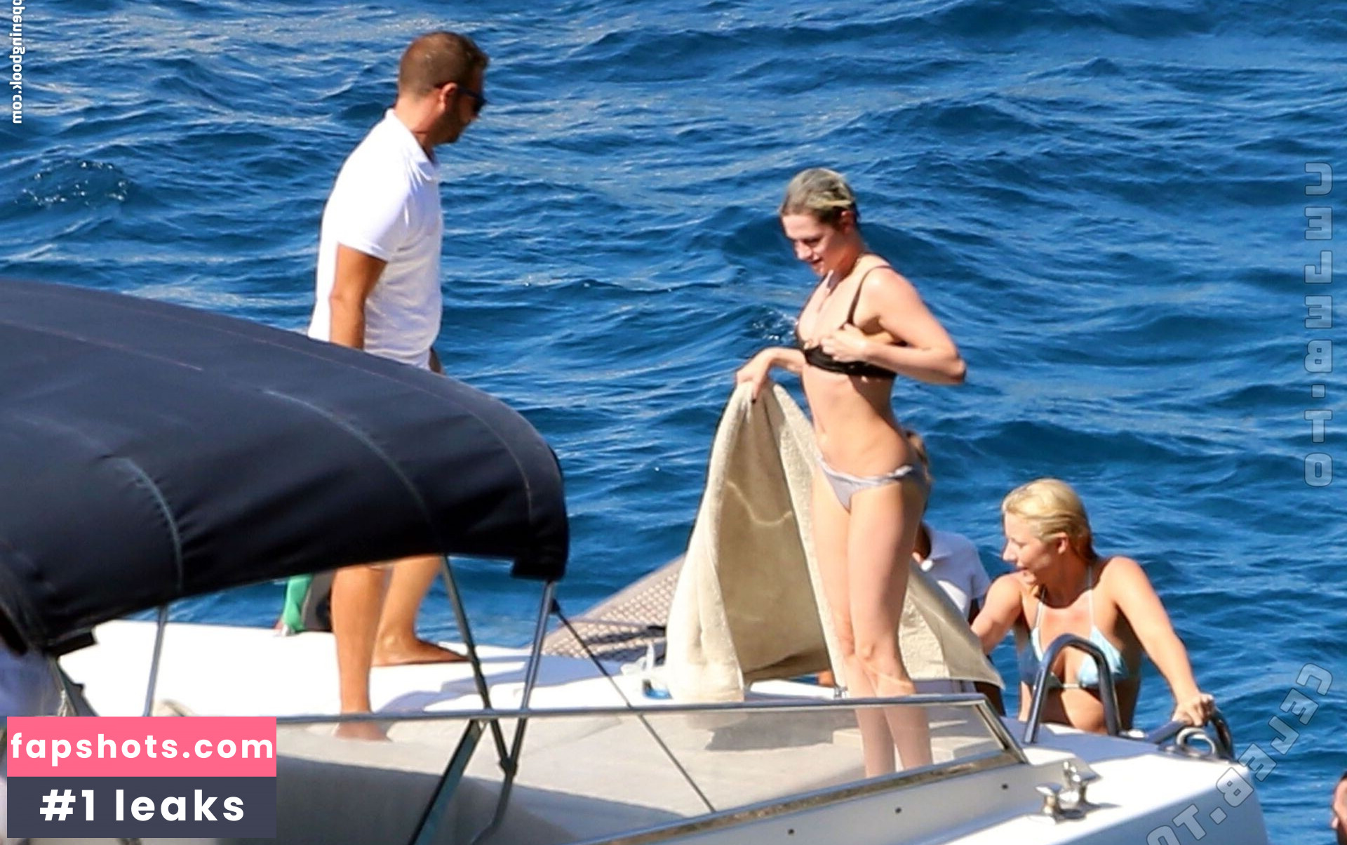 Kristen Stewart gallery photo #23