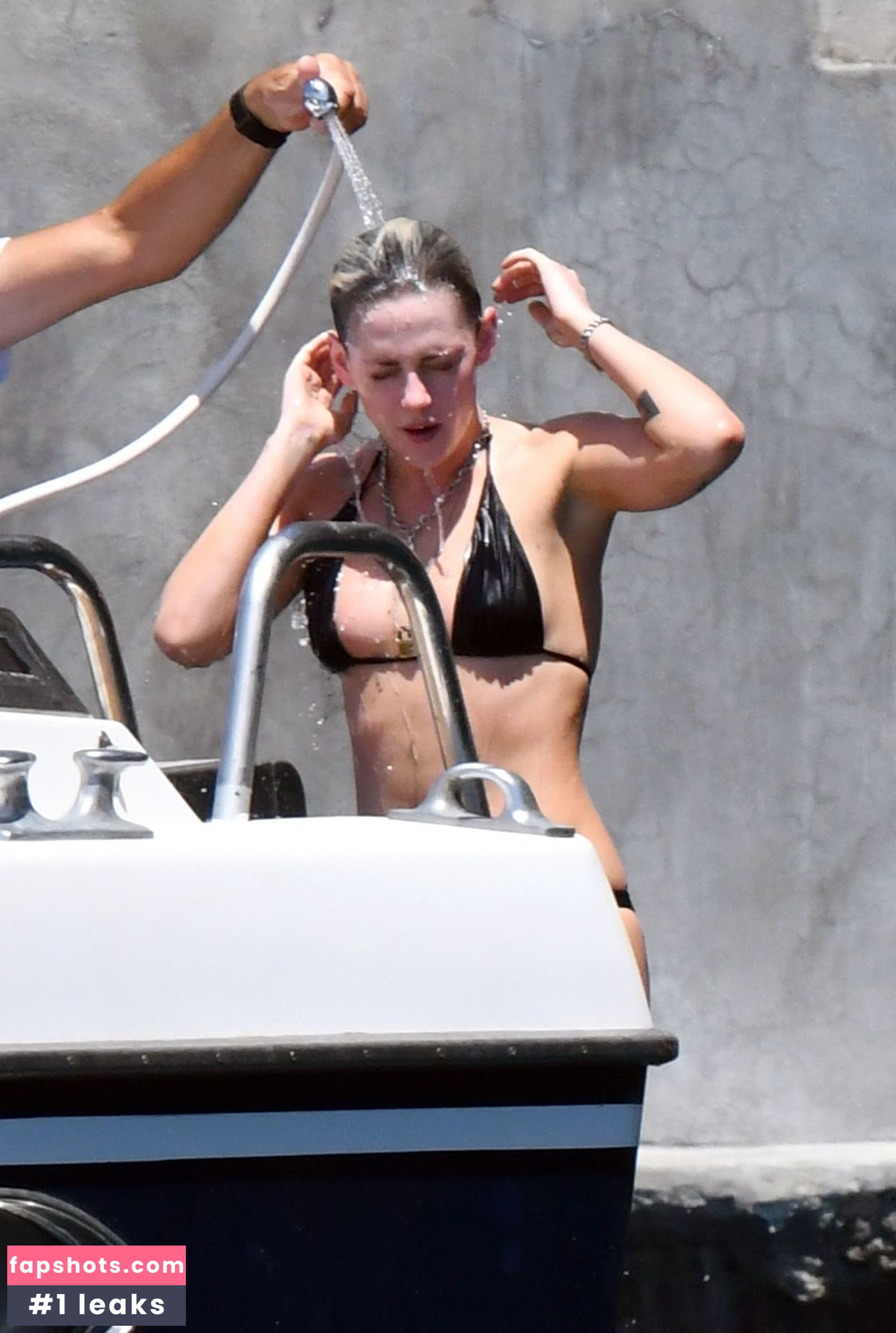 Kristen Stewart gallery photo #2752