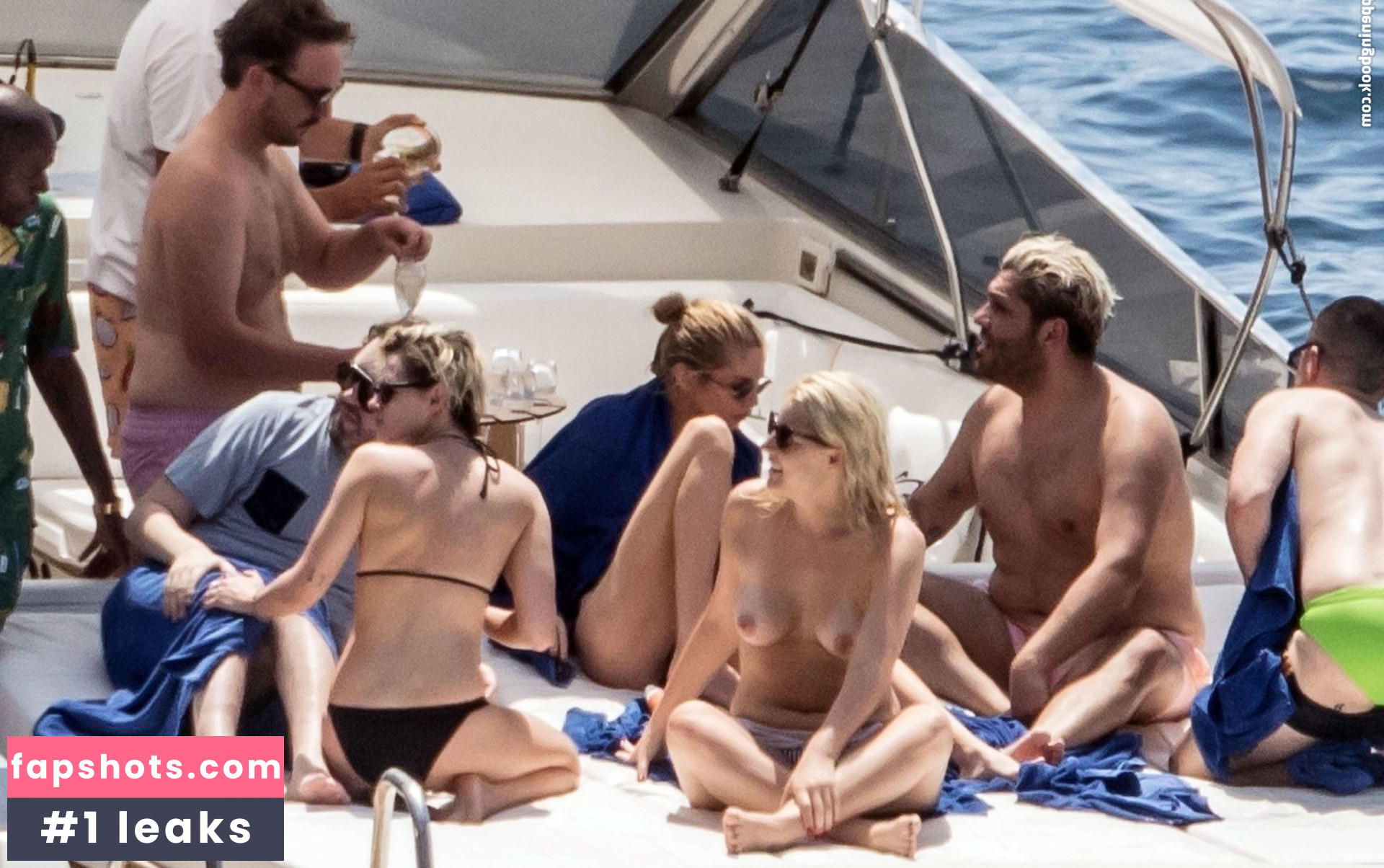 Kristen Stewart gallery photo #2775