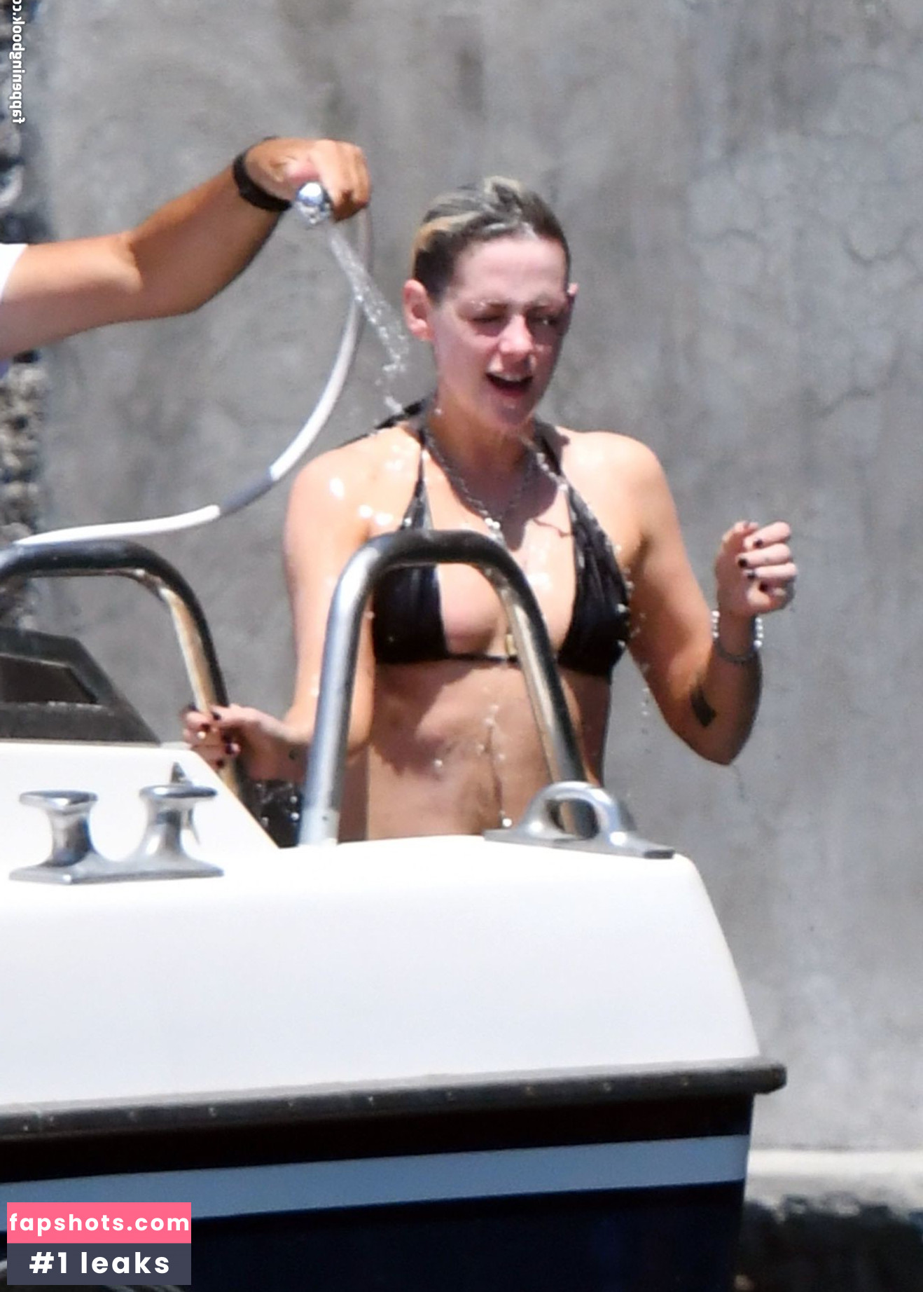 Kristen Stewart gallery photo #2792