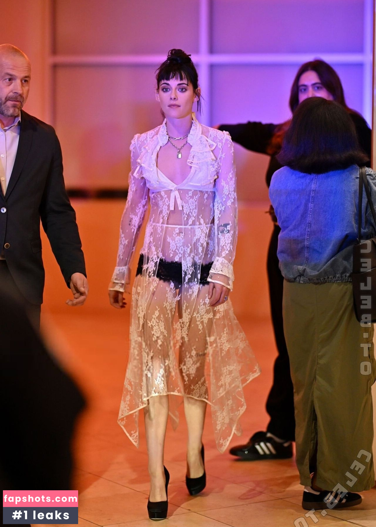 Kristen Stewart gallery photo #32