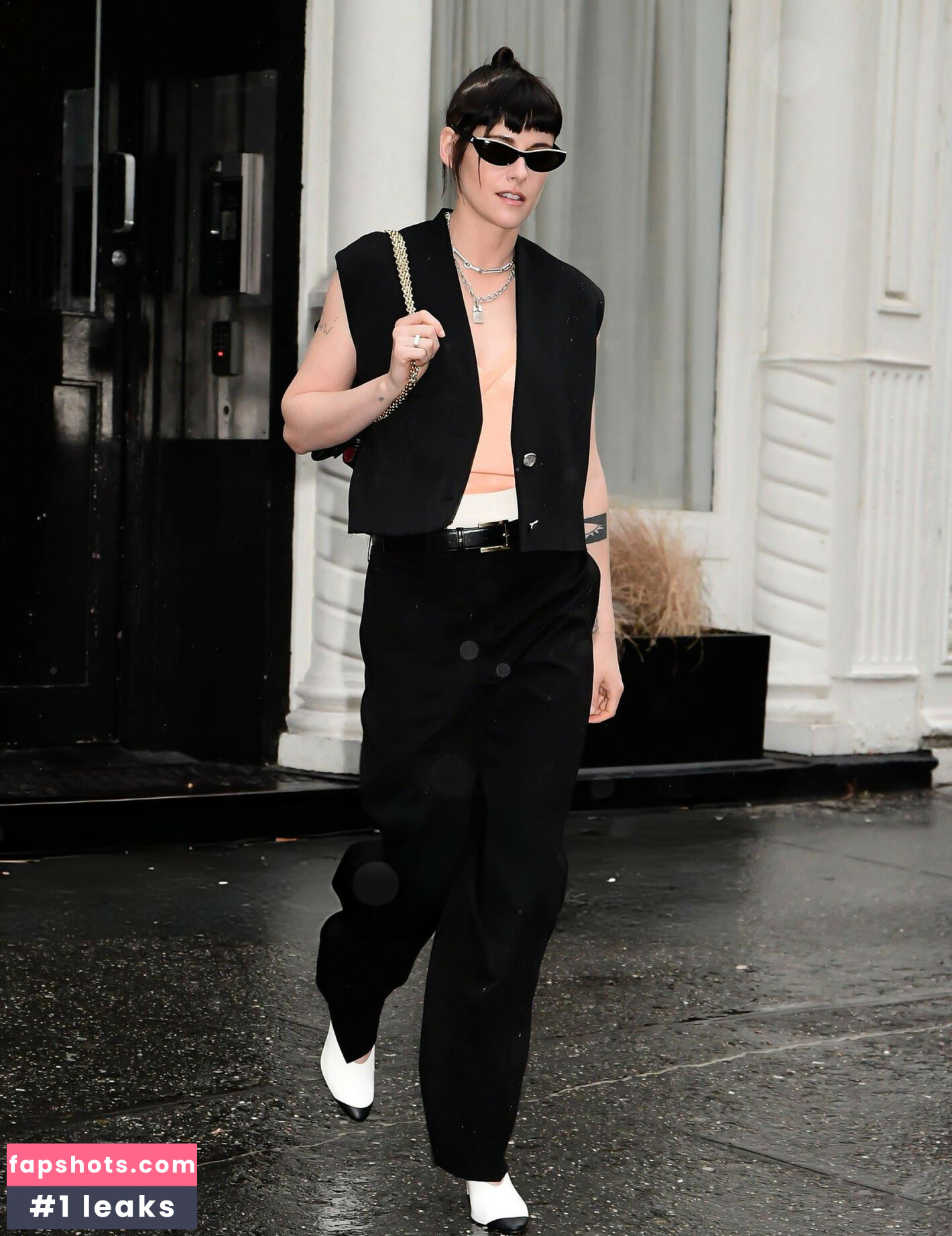 Kristen Stewart gallery photo #5