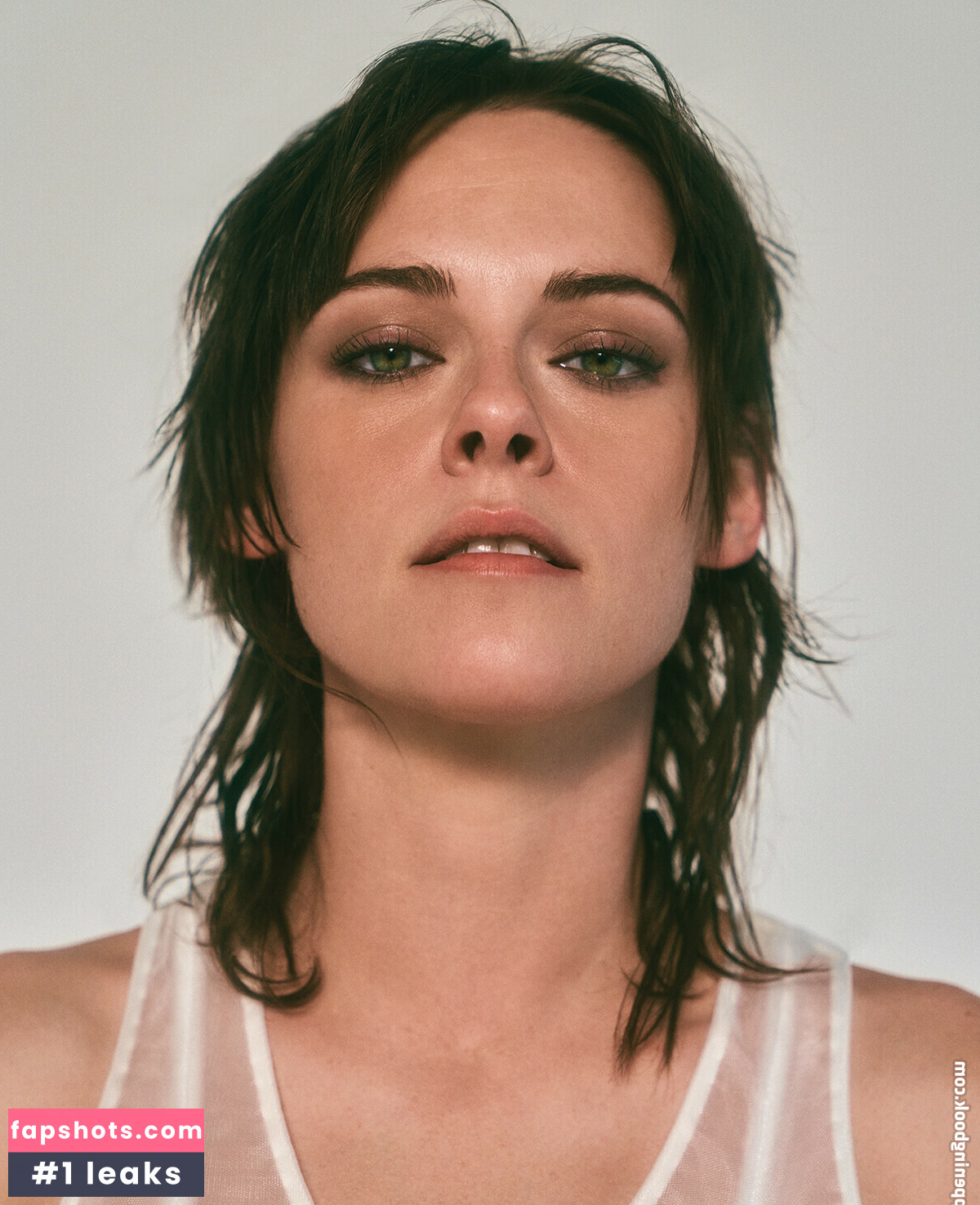 Kristen Stewart Nude Leaks OnlyFans Photos #413 - LeakJerk