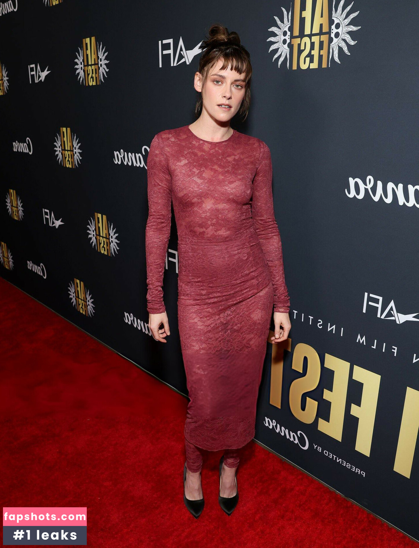 Kristen Stewart gallery photo #43