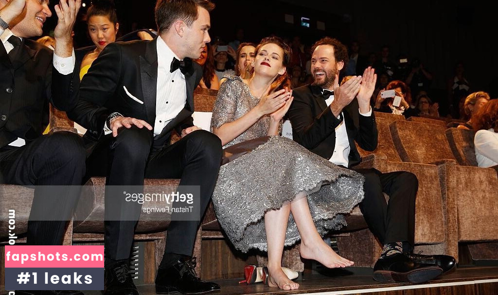 Kristen Stewart Nude Leaks OnlyFans Photos #459 - LeakJerk