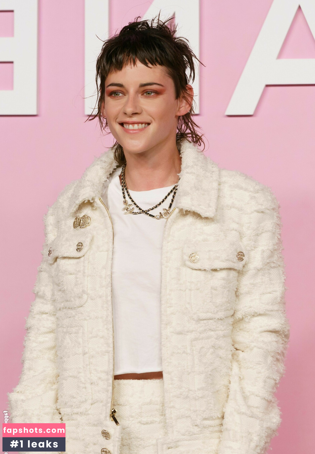 Kristen Stewart Nude Leaks OnlyFans Photos #526 - LeakJerk