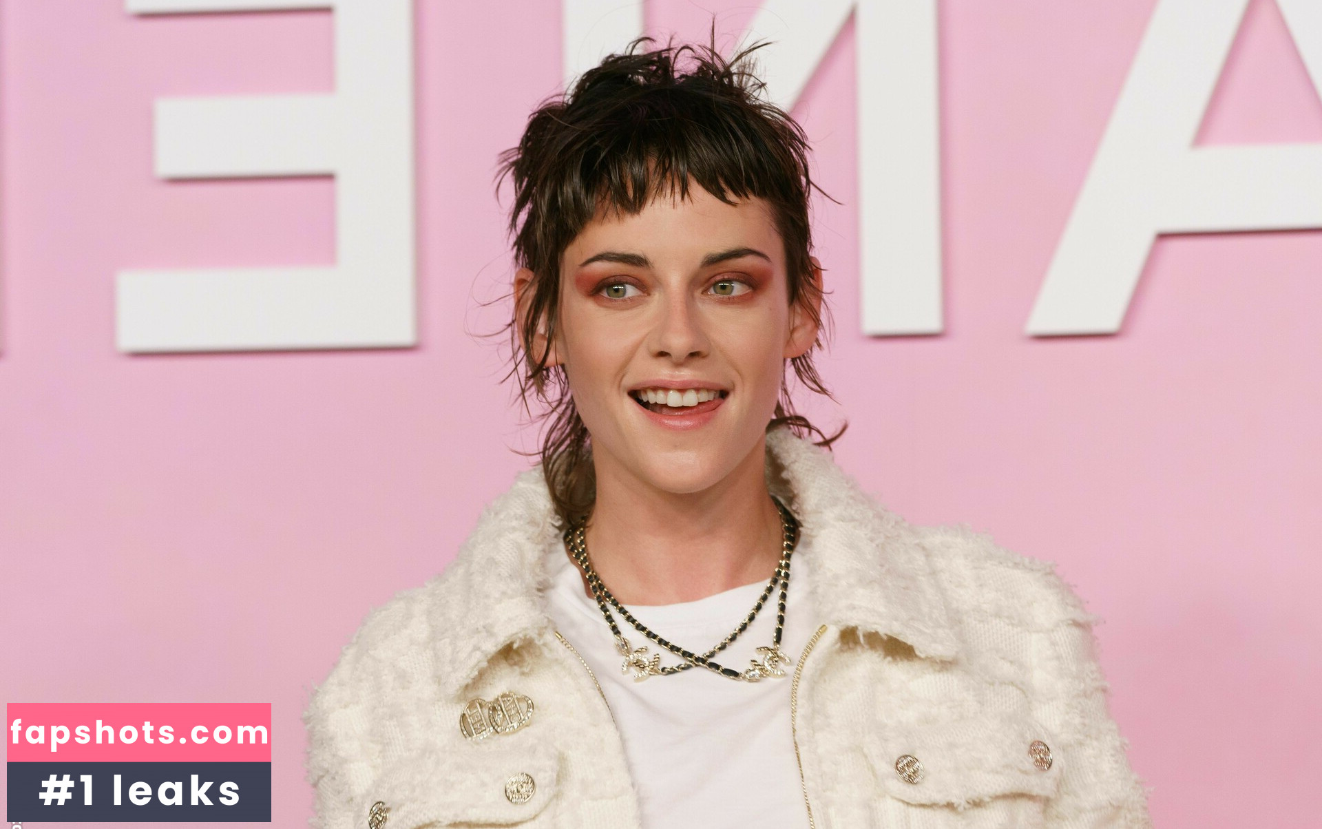 Kristen Stewart Nude Leaks OnlyFans Photos #528 - LeakJerk