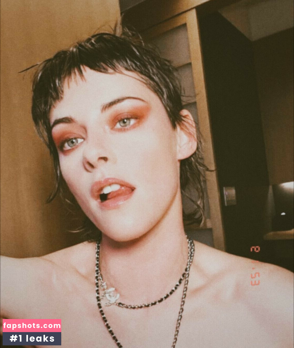 Kristen Stewart Nude Leaks OnlyFans Photos #537 - LeakJerk