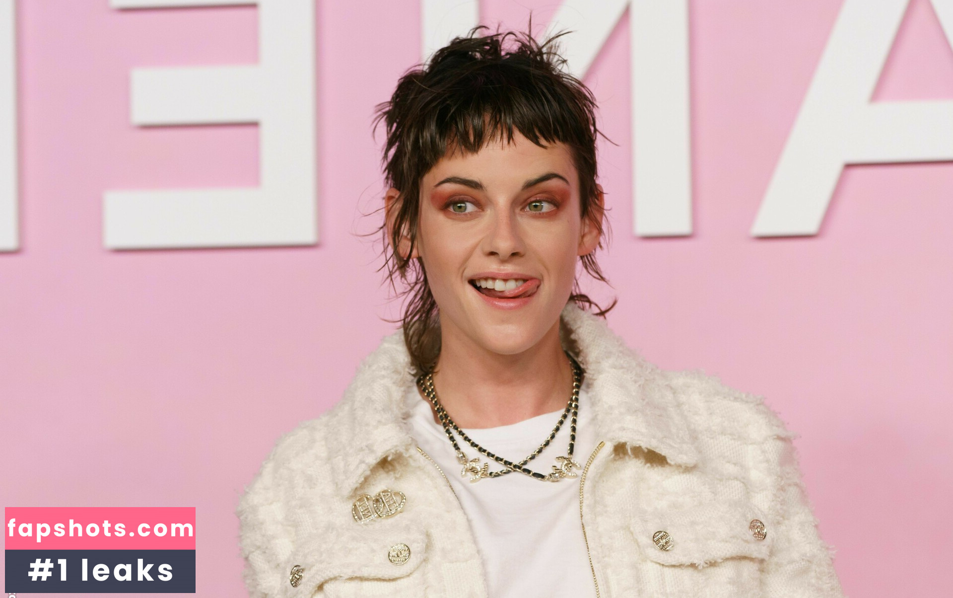 Kristen Stewart Nude Leaks OnlyFans Photos #542 - LeakJerk