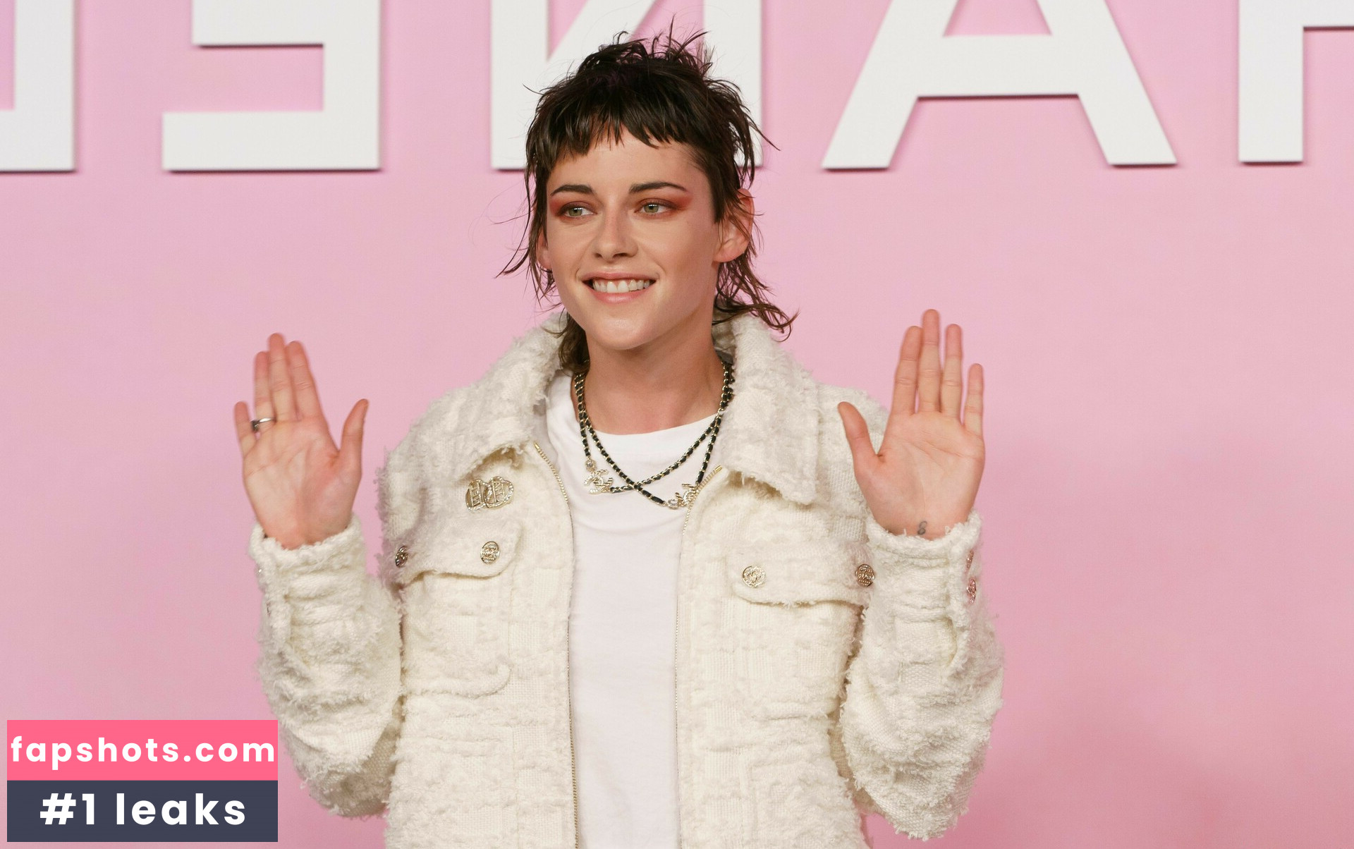 Kristen Stewart Nude Leaks OnlyFans Photos #549 - LeakJerk