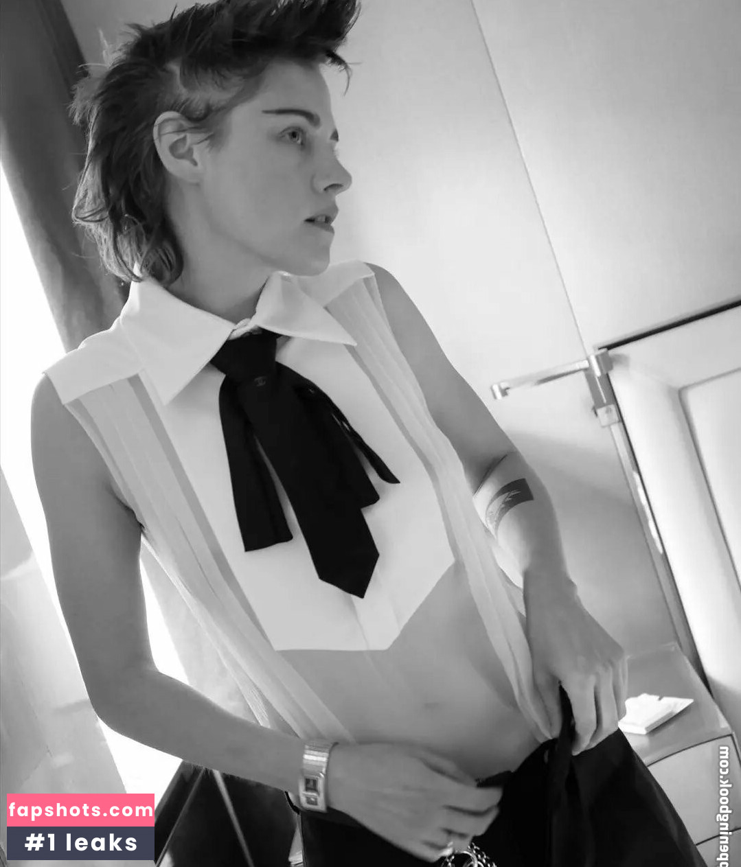 Kristen Stewart Nude Leaks OnlyFans Photos #587 - LeakJerk