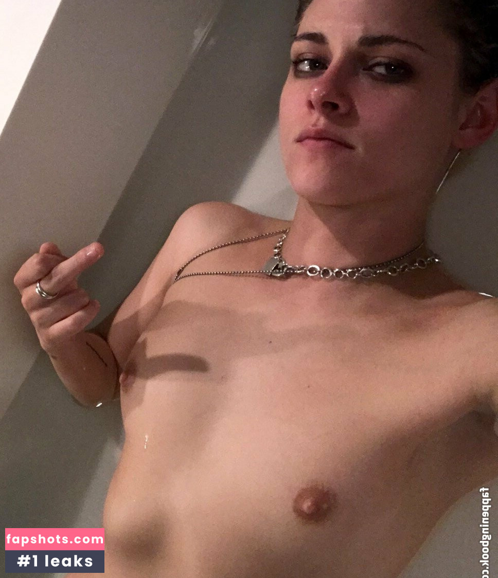 Kristen Stewart Nude Leaks OnlyFans Photos #617 - LeakJerk